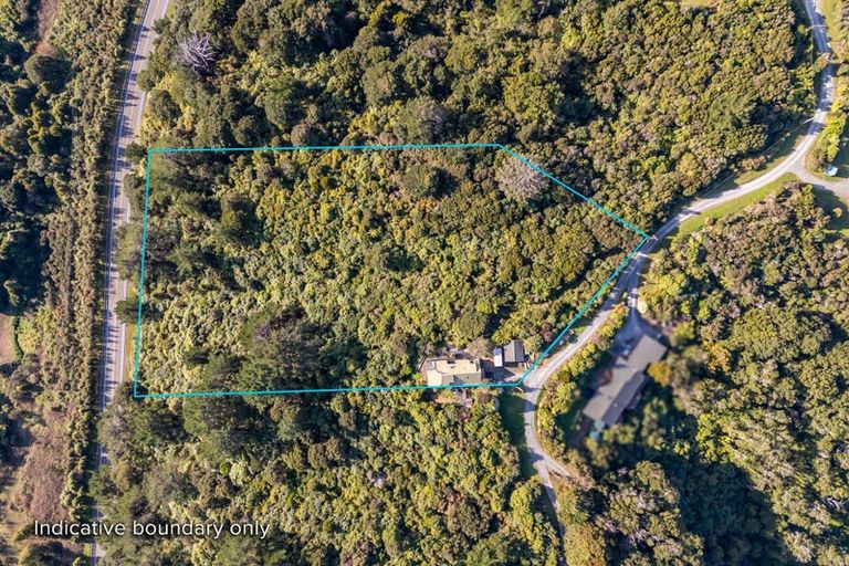 Photo of property in 1154e State Highway 2, Te Marua, Upper Hutt, 5018