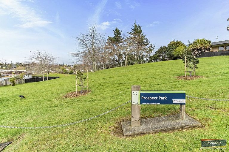 Photo of property in 83 Kamara Road, Glen Eden, Auckland, 0602