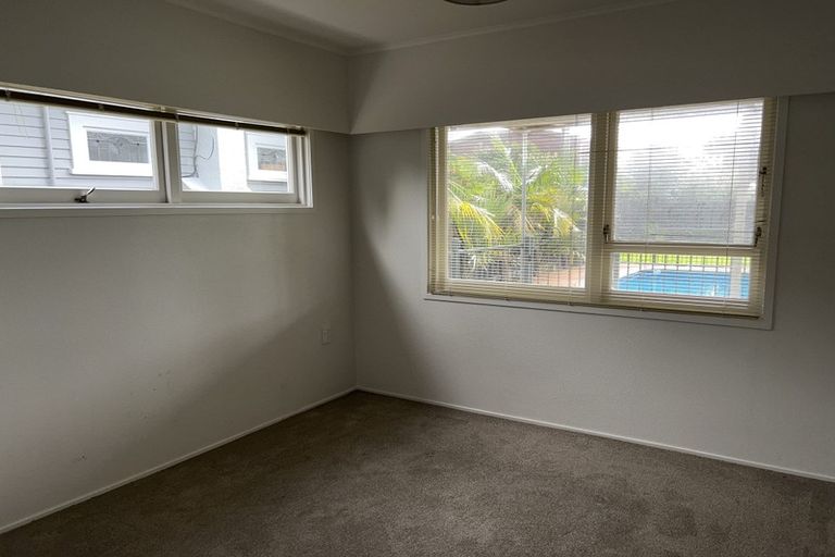 Photo of property in 80 Ngataringa Road, Devonport, Auckland, 0624