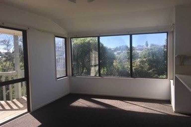 Photo of property in 15 Ferndown Close, Brookfield, Tauranga, 3110