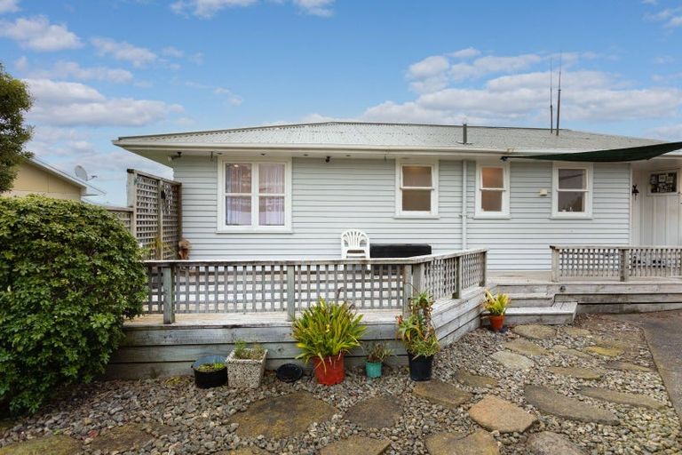 Photo of property in 11 Claudius Street, Dannevirke, 4930