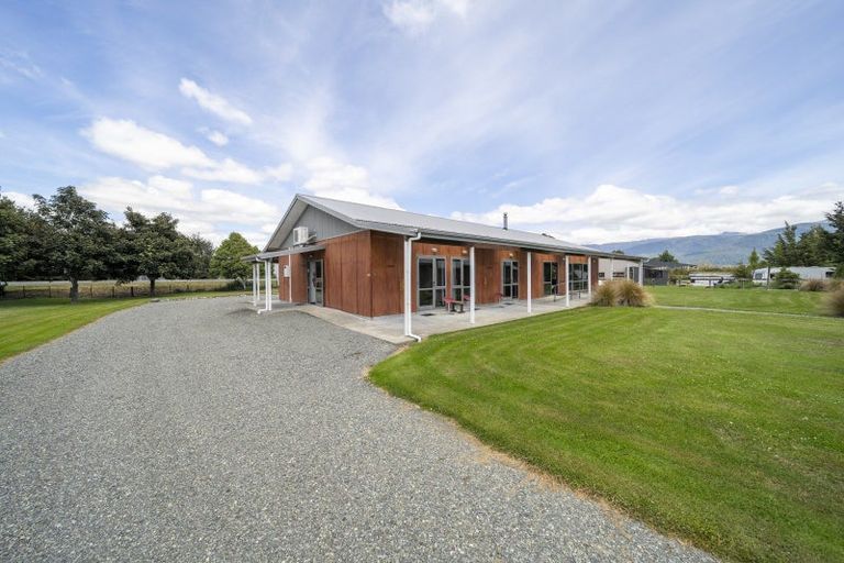 Photo of property in 22 Paton Place, Te Anau, 9600