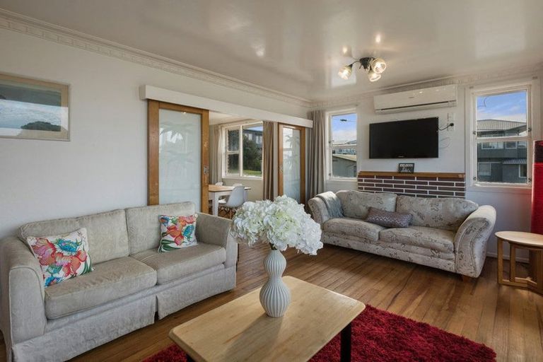 Photo of property in 2 Hillary Street, Waihi Beach, 3611