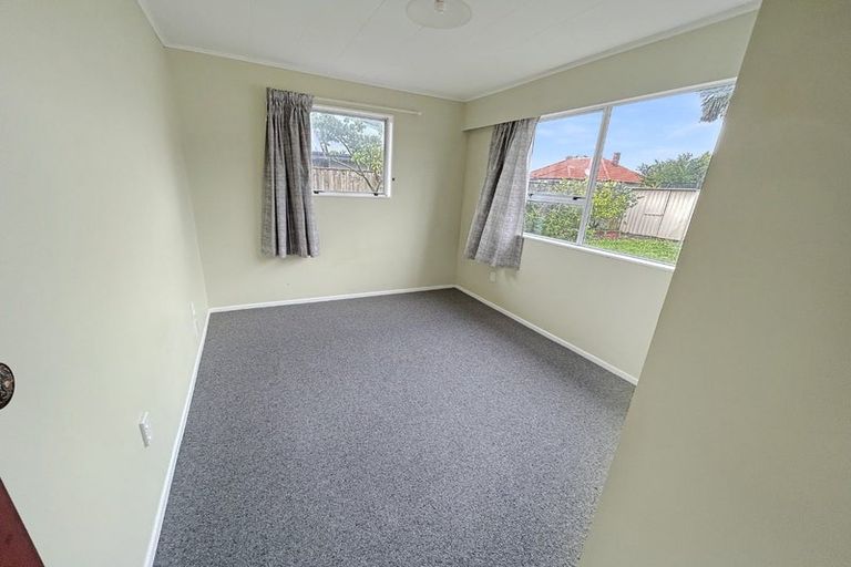 Photo of property in 9 Tweed Street, Roslyn, Palmerston North, 4414