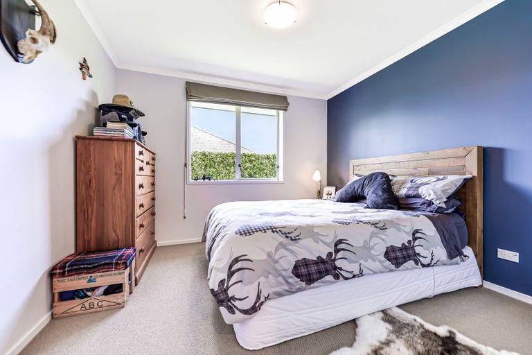 Photo of property in 22 Winchester Place, Rototuna North, Hamilton, 3210