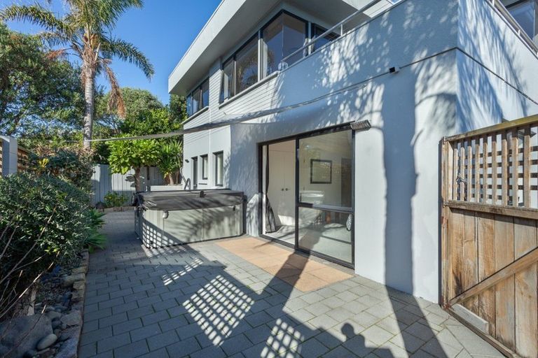 Photo of property in 325c Oceanbeach Road, Mount Maunganui, 3116