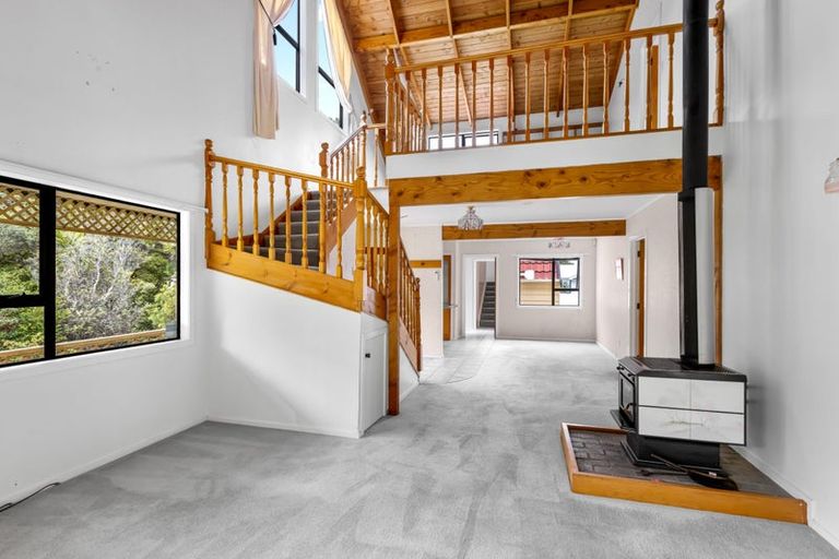 Photo of property in 117 Brick Bay Drive, Sandspit, Warkworth, 0982