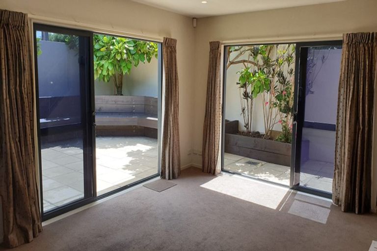 Photo of property in 43 Bleakhouse Road, Howick, Auckland, 2014