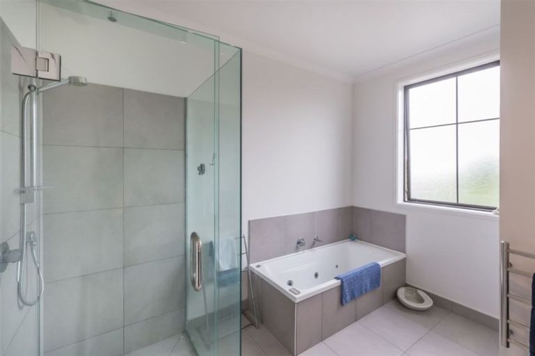 Photo of property in 166 Hussey Road, Northwood, Christchurch, 8051