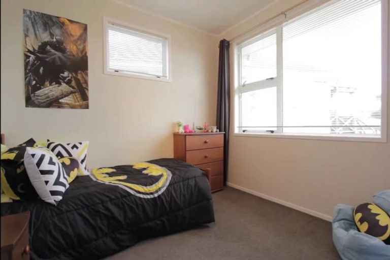 Photo of property in 8 Kay Drive, Blockhouse Bay, Auckland, 0600