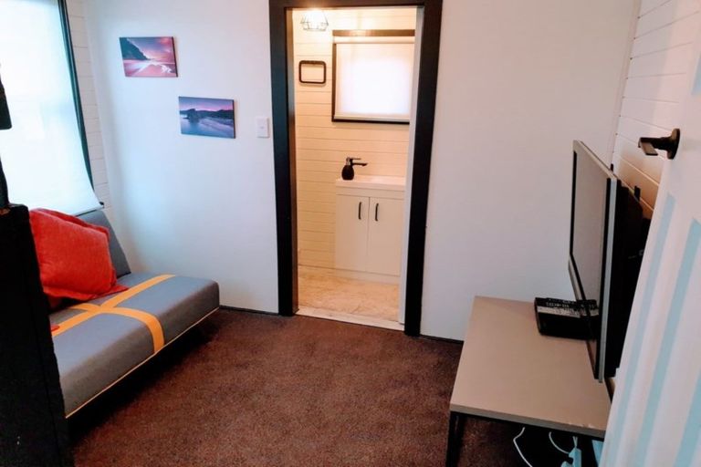 Photo of property in 17 Moore Street, Ohakune, 4625