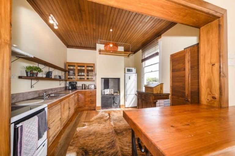 Photo of property in 161 Bridge Street, Bulls, 4818