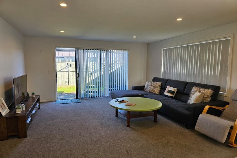 Photo of property in 20 Castlepoint Avenue, Takanini, 2110