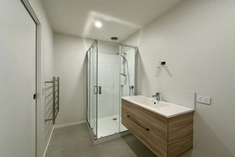 Photo of property in 17 Gibson Crescent, Naenae, Lower Hutt, 5011