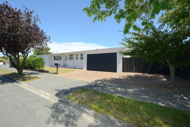 Photo of property in 1 Yardley Street, Avonhead, Christchurch, 8042