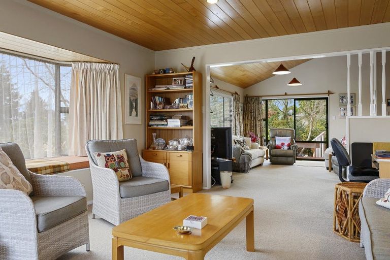 Photo of property in 5 Clarke Grove, Richmond Heights, Taupo, 3330