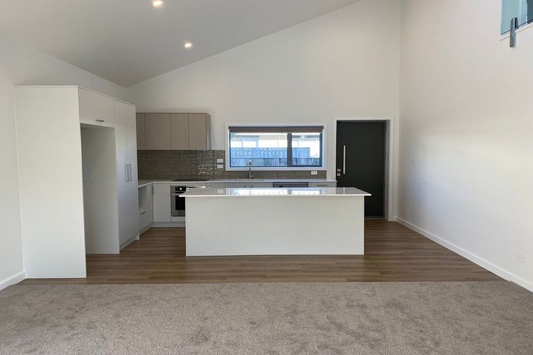 Photo of property in 16 Martin Street, Palmerston North, 4414