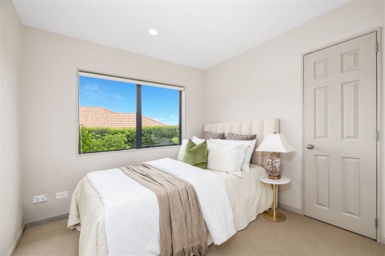 Photo of property in 6 Leafield Crescent, Henderson, Auckland, 0612