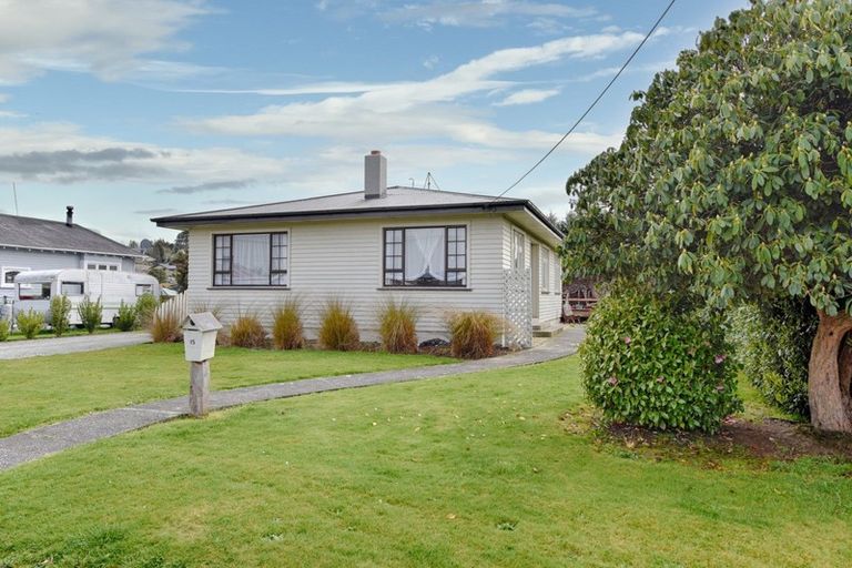 Photo of property in 15 Irving Street, Gore, 9710