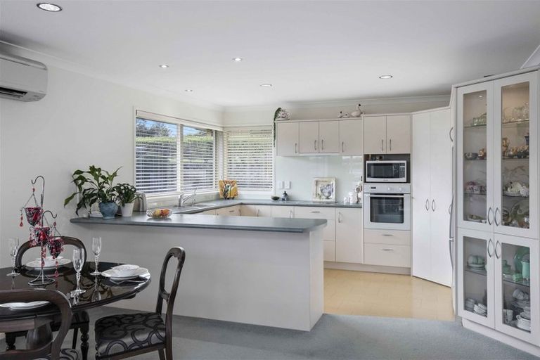 Photo of property in 114g Sandspit Road, Waiuku, 2123