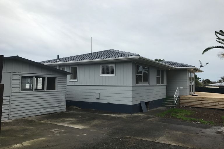 Photo of property in 76 Wordsworth Road, Manurewa, Auckland, 2102