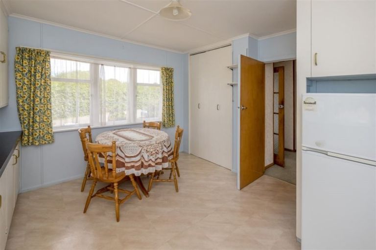 Photo of property in 9 Iti Street, Otaki, 5512