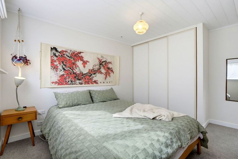 Photo of property in 10 Cornwall Road, Lyttelton, 8082