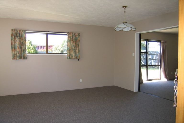 Photo of property in 90a Rattray Street, Riccarton, Christchurch, 8041