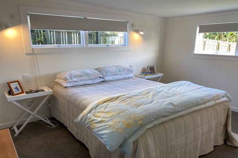 Photo of property in 13 Robertson Street, Russell, 0202