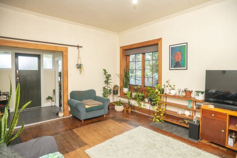 Photo of property in 121 Iranui Road, Inner Kaiti, Gisborne, 4010