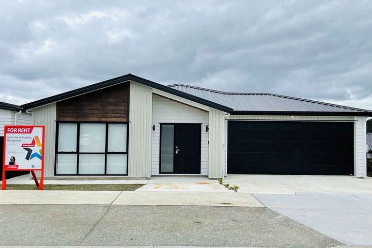 Photo of property in 4 Croatia Avenue, Huapai, Kumeu, 0810