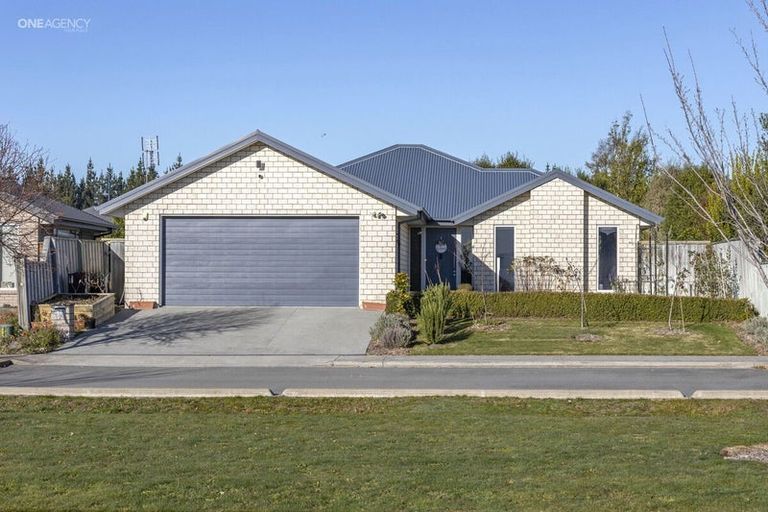 Photo of property in 15 Tutaipatu Avenue, Pegasus, 7612
