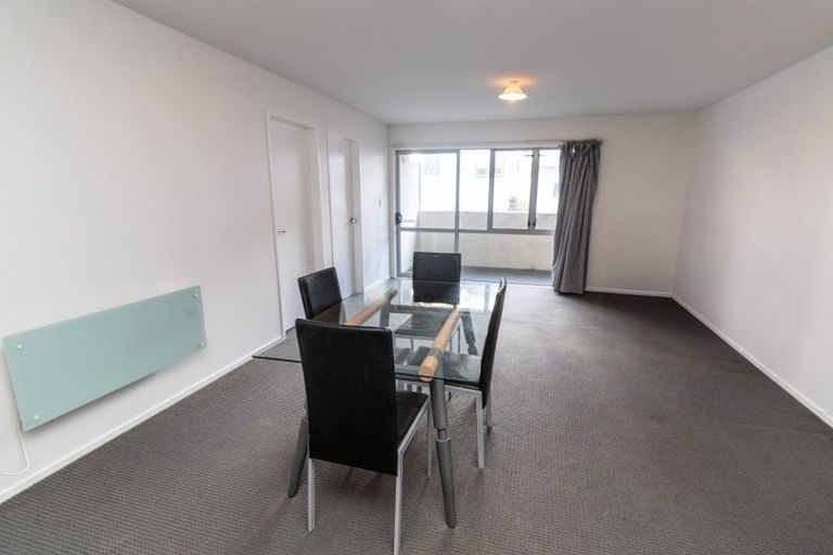 Photo of property in 4/27 Drummond Street, Mount Cook, Wellington, 6021