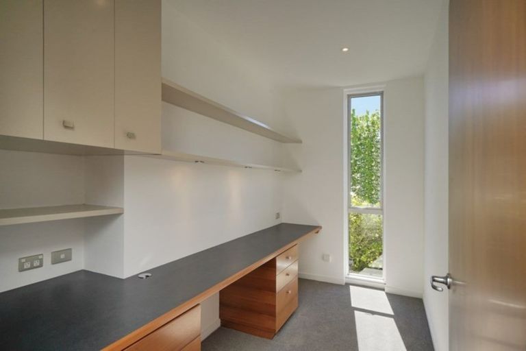 Photo of property in 21 Plynlimon Road, Fendalton, Christchurch, 8052