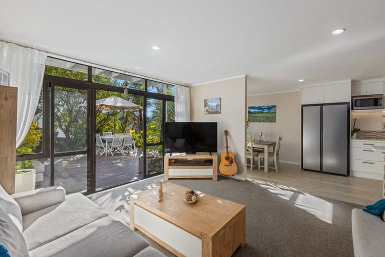Photo of property in 15/61a Birkdale Road, Birkdale, Auckland, 0626