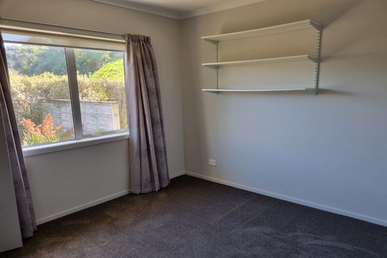 Photo of property in 4 Flotilla Place, Whitby, Porirua, 5024