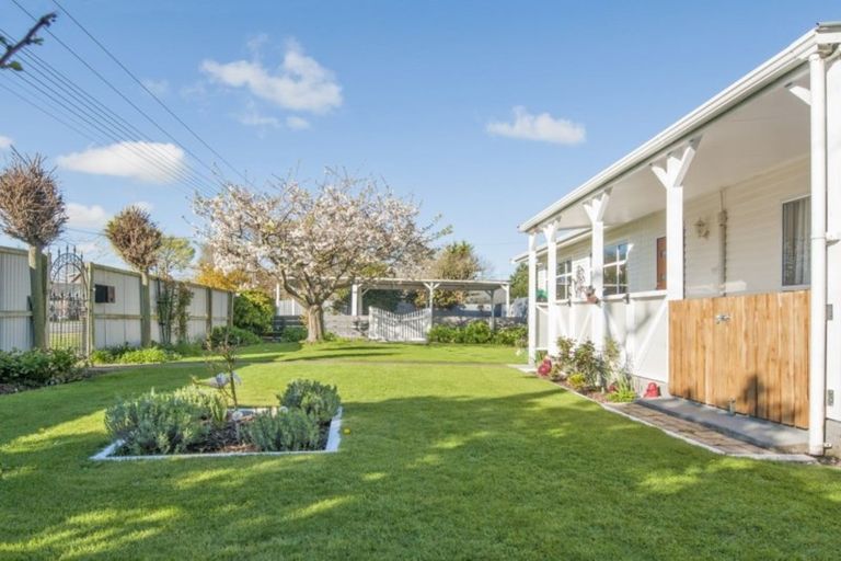 Photo of property in 22 Taumutu Road, Southbridge, 7602