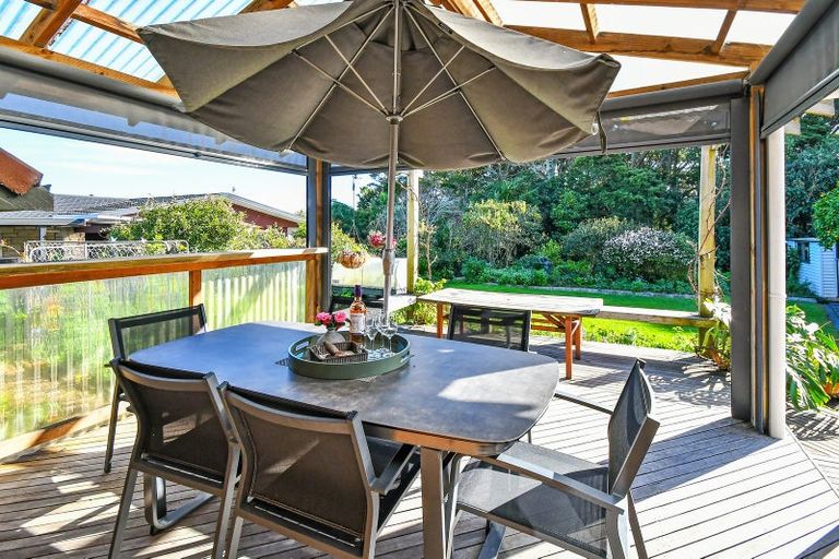 Photo of property in 8 Lemonwood Place, The Gardens, Auckland, 2105