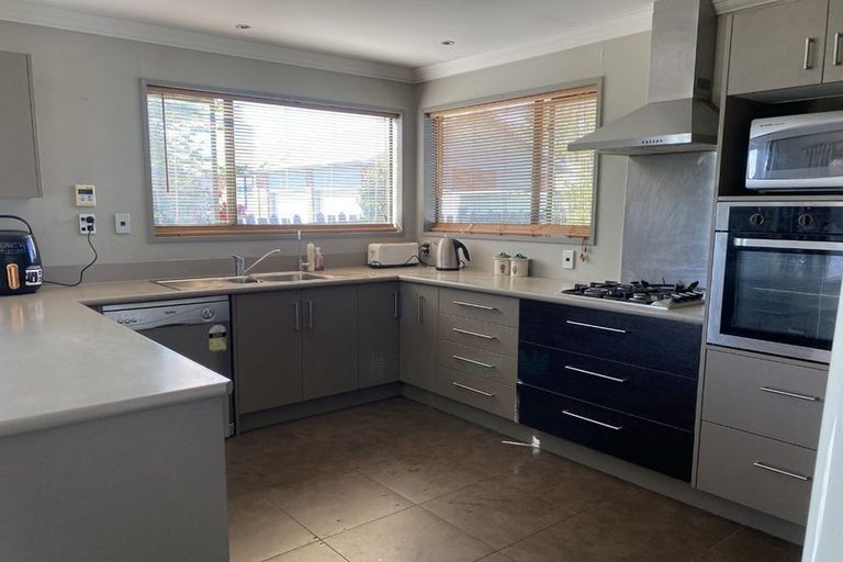 Photo of property in 6 Calder Place, Winton, 9720