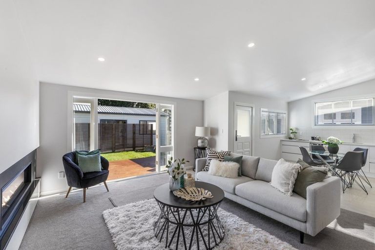 Photo of property in 5 Bay Street, Petone, Lower Hutt, 5012