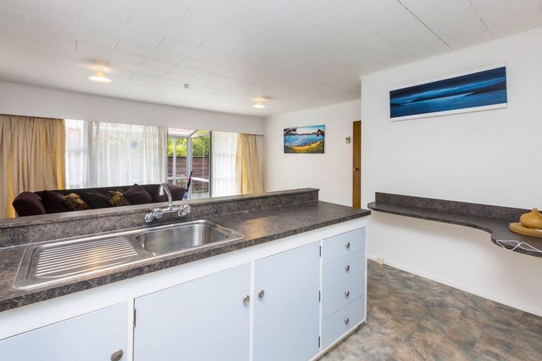 Photo of property in 2/528 Fergusson Drive, Trentham, Upper Hutt, 5018