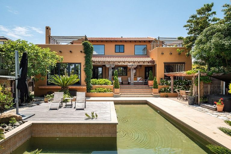 Photo of property in 214 Oceanbeach Road, Mount Maunganui, 3116