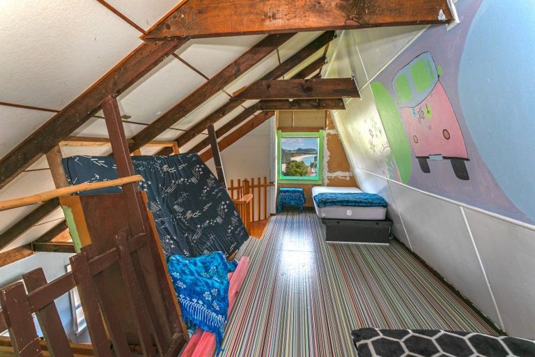 Photo of property in 69 Pye Place, Hot Water Beach, Whitianga, 3591