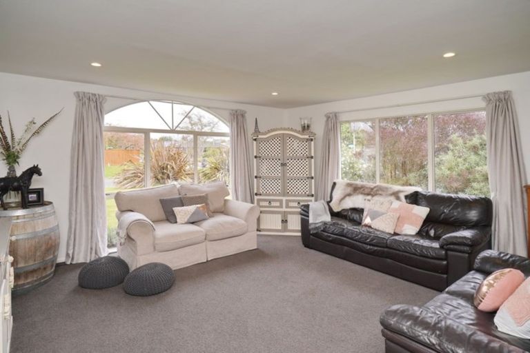 Photo of property in 1 Manahi Place, Woodend, 7610