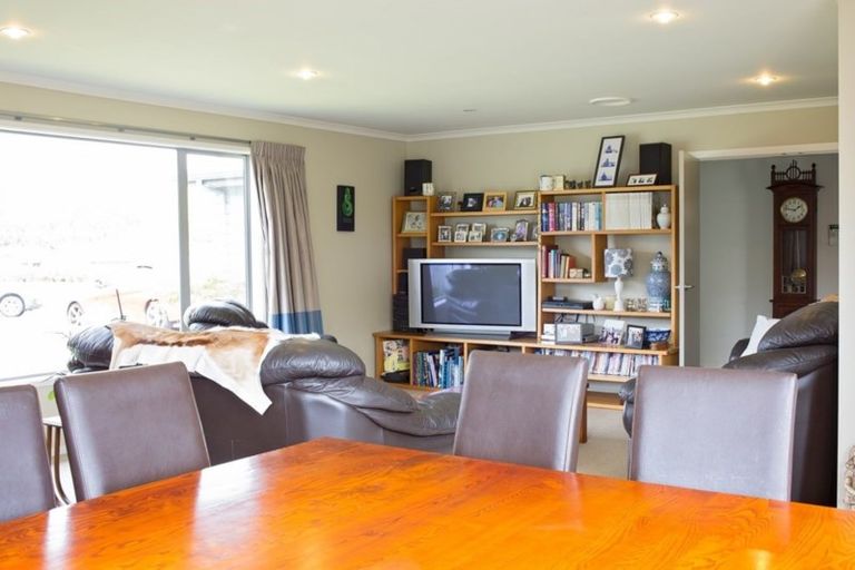 Photo of property in 4 Pukemere Way, Pukerua Bay, 5026