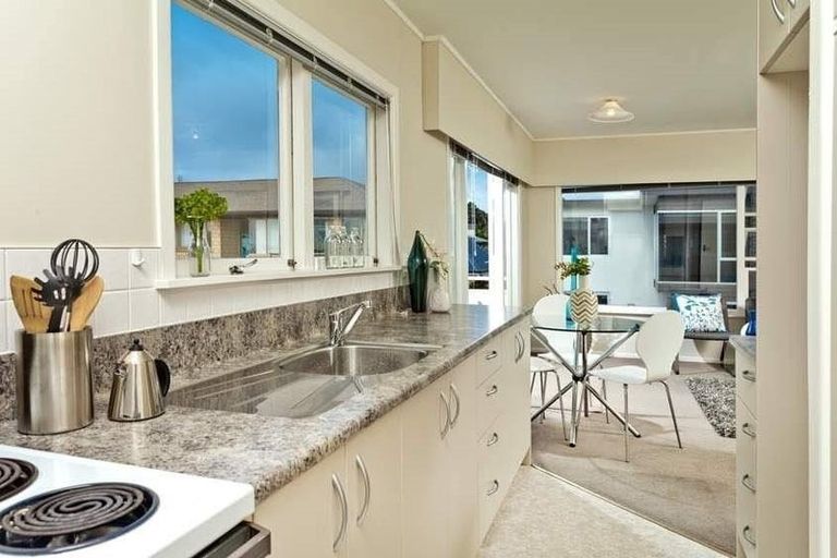 Photo of property in 6/241 Hurstmere Road, Takapuna, Auckland, 0622