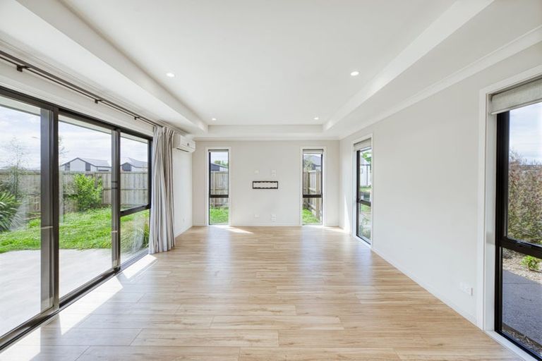 Photo of property in 27 Russell Lilley Drive, Rolleston, 7614