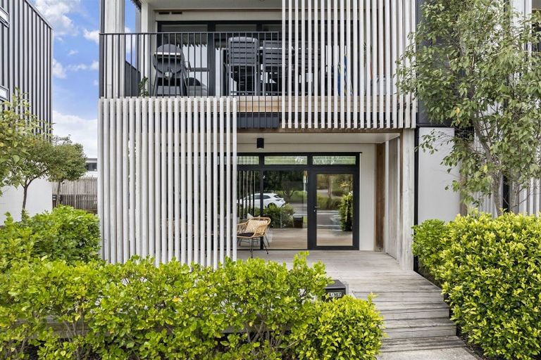 Photo of property in 4/169 Hobsonville Point Road, Hobsonville, Auckland, 0616