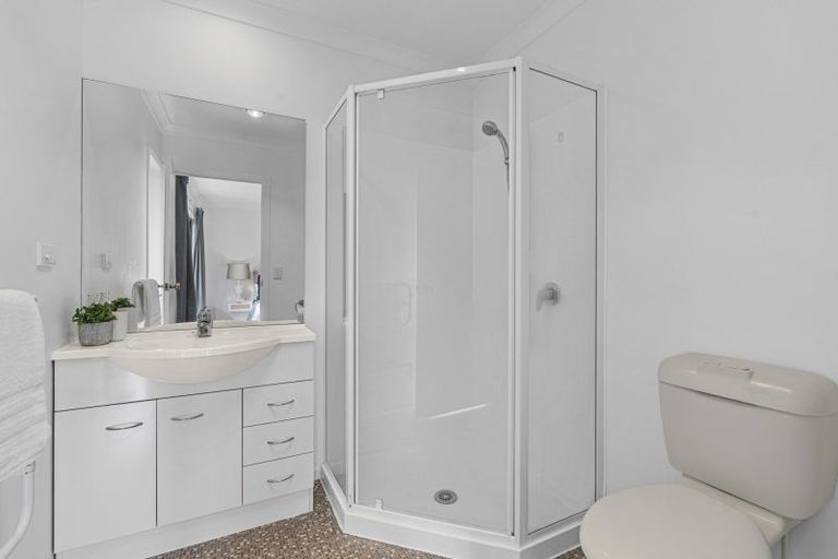 Photo of property in 1185 South Road, Oakura, 4314