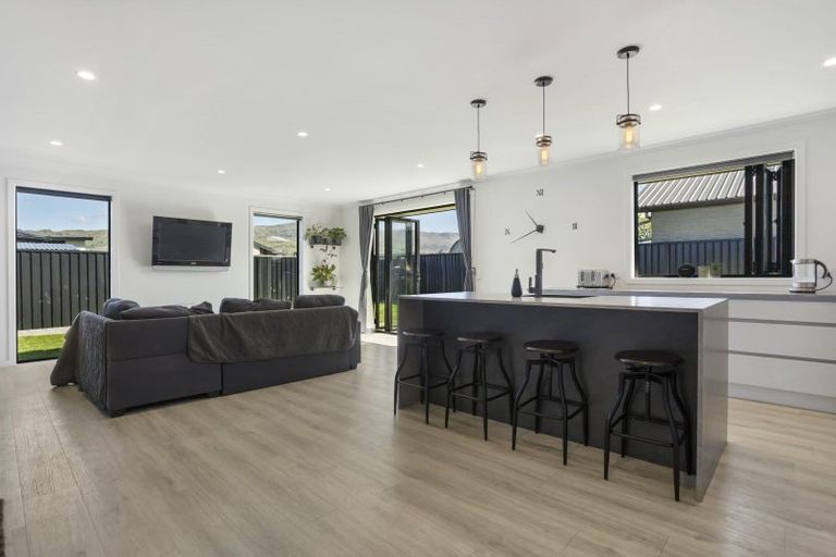 Photo of property in 22 Smitham Drive, Cromwell, 9310